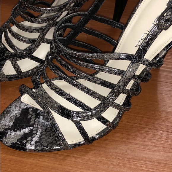 Via Spiga Snake Skin print strapped sandals Sz 7.5 - Picture 7 of 7